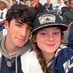 Meet your Posher, Emmy